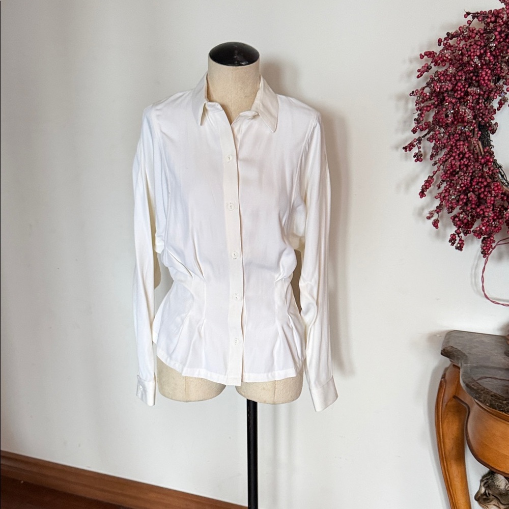 Paris Blues Cream blouse M Classic Button-Down Shirt pleated at waistline